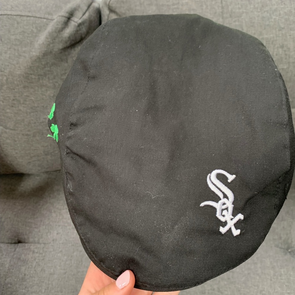 Sox black newsboy cap